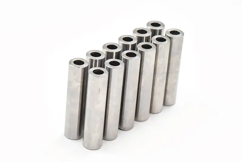 Detroit 60 Series Exhaust Manifold Spacers 1
